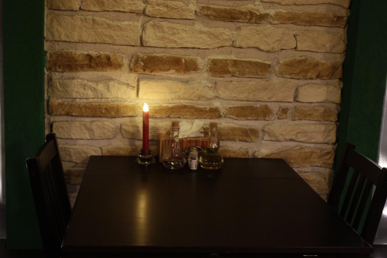 La Livada Bed & Breakfast Otopeni Bagian luar foto